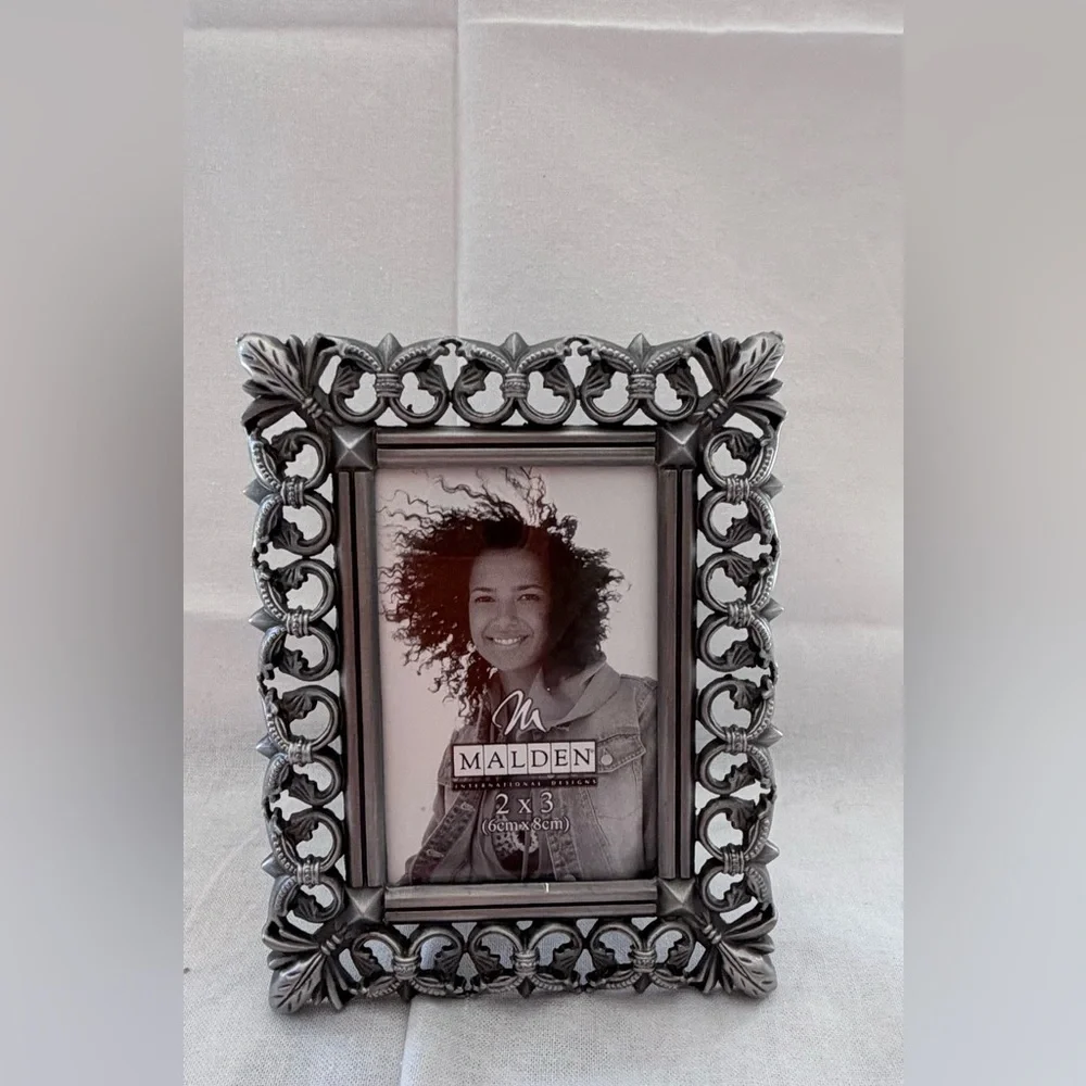 Malden Decorative silver ornate Photo Frame 2”x3” photo